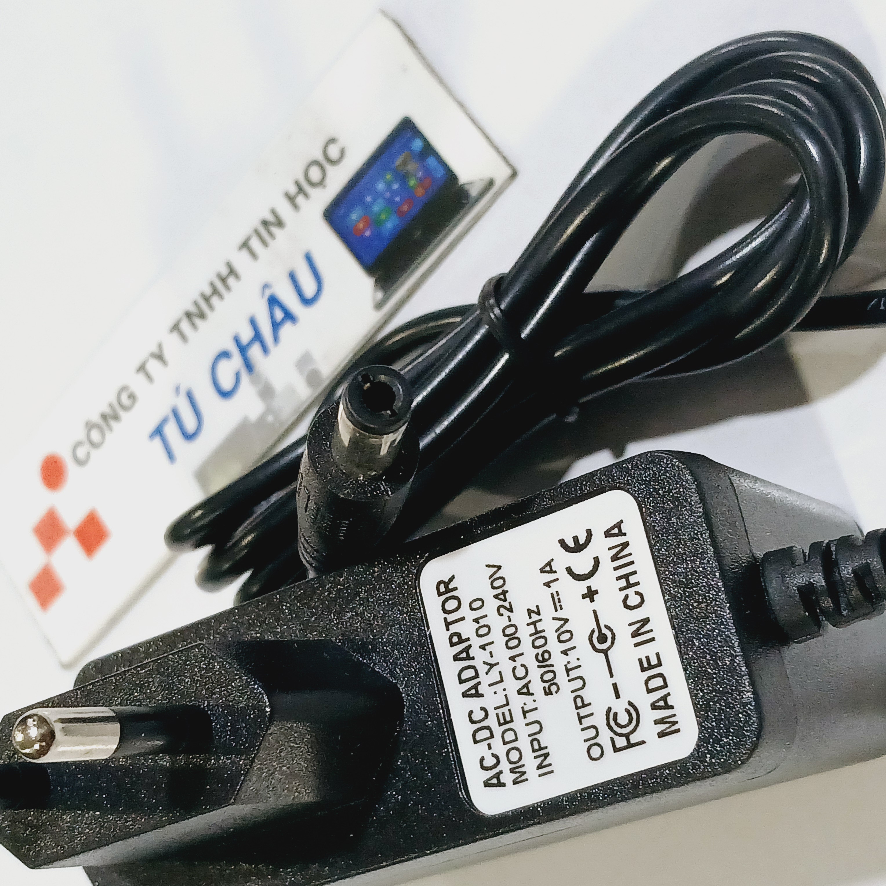 Adapter DC 10V - 1A (Đầu cắm 5.5mm X 2.1mm)