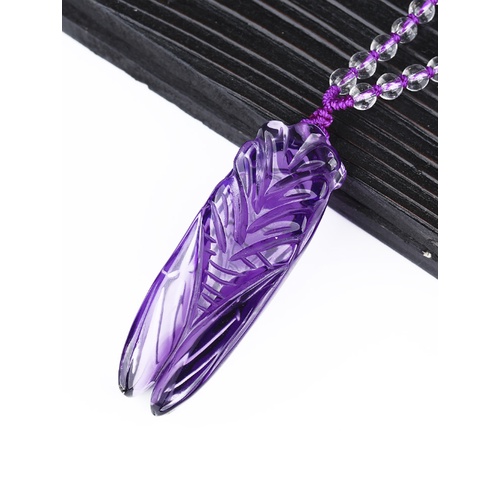 Mặt dây chuyền hình ve sầu đá Topaz