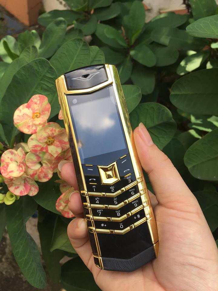 ĐIỆN THOẠI ĐỘC LẠ SIGNATURE K8 LƯNG DA BỀN ĐẸP
