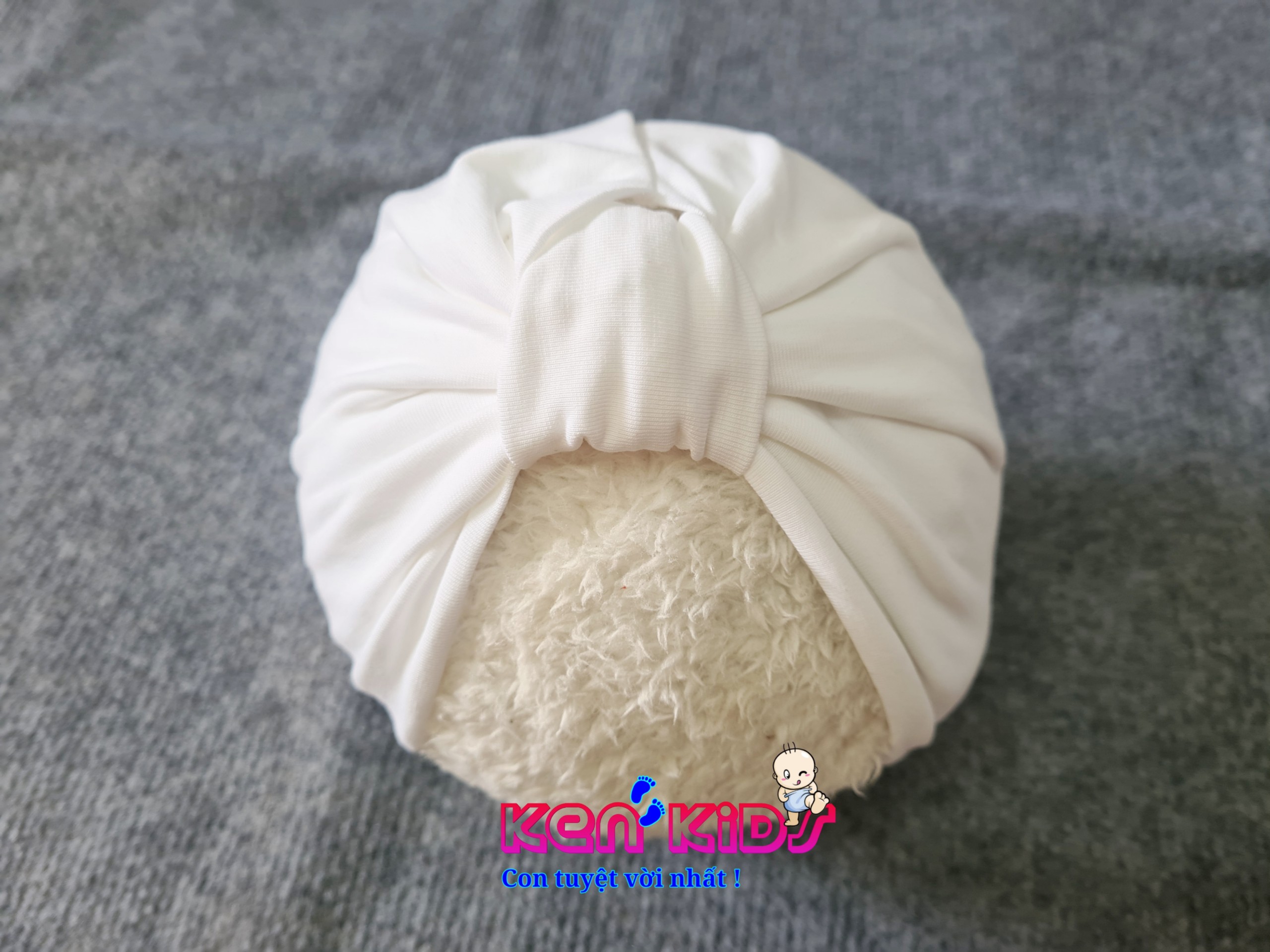 (5-10kg) Nón mũ Turban kiểu Ấn màu trắng cho bé