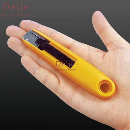 Dao cắt an toàn Nhật OLFA SK-7/SKB7/10/BP (gồm 1 dao SK-7 + 1 hộp 10 lưỡi dao SKB-7)