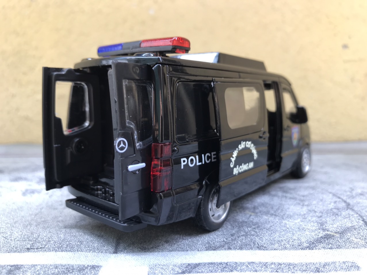 [HCM]Mô hình xe Police 110 1:32