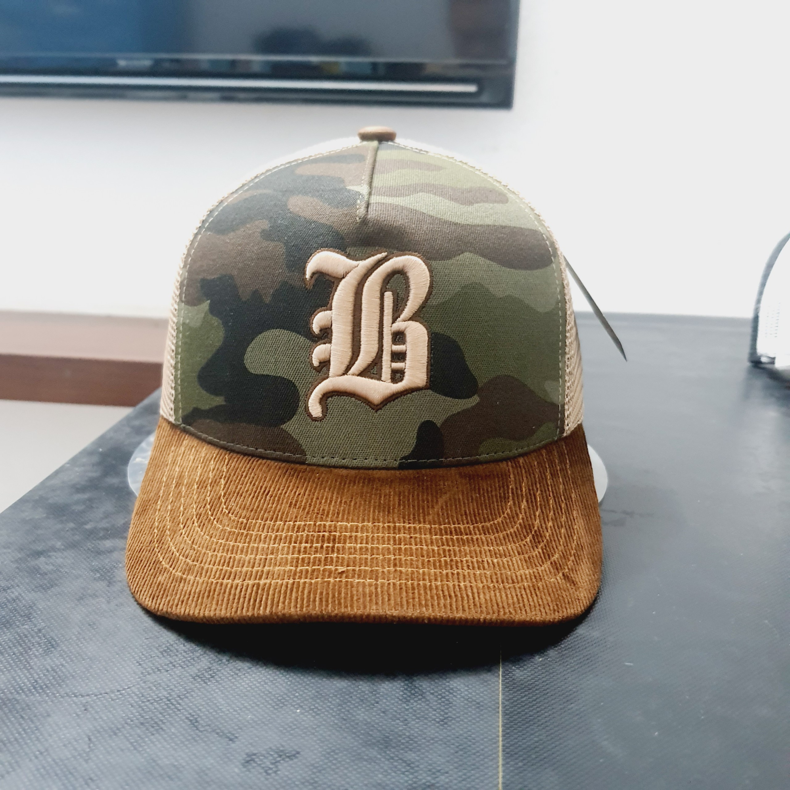 Nón B thêu rằn ri logo nổi phối lưới cao cấp