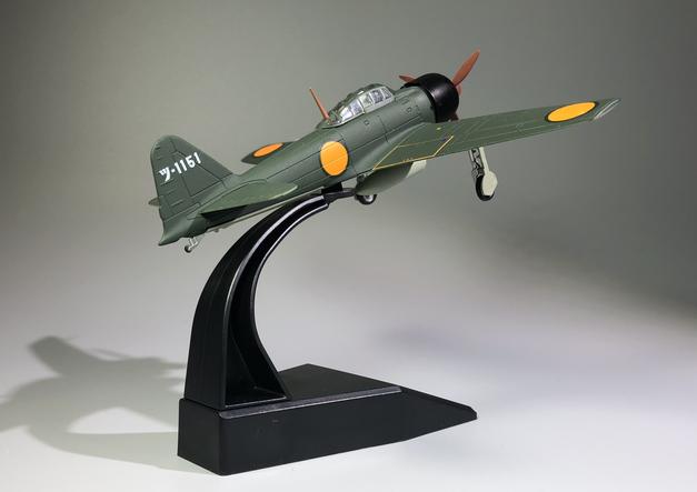 Mô hình máy bay WWII A6M3 Zero Fighter 1942 tỉ lệ 1:72