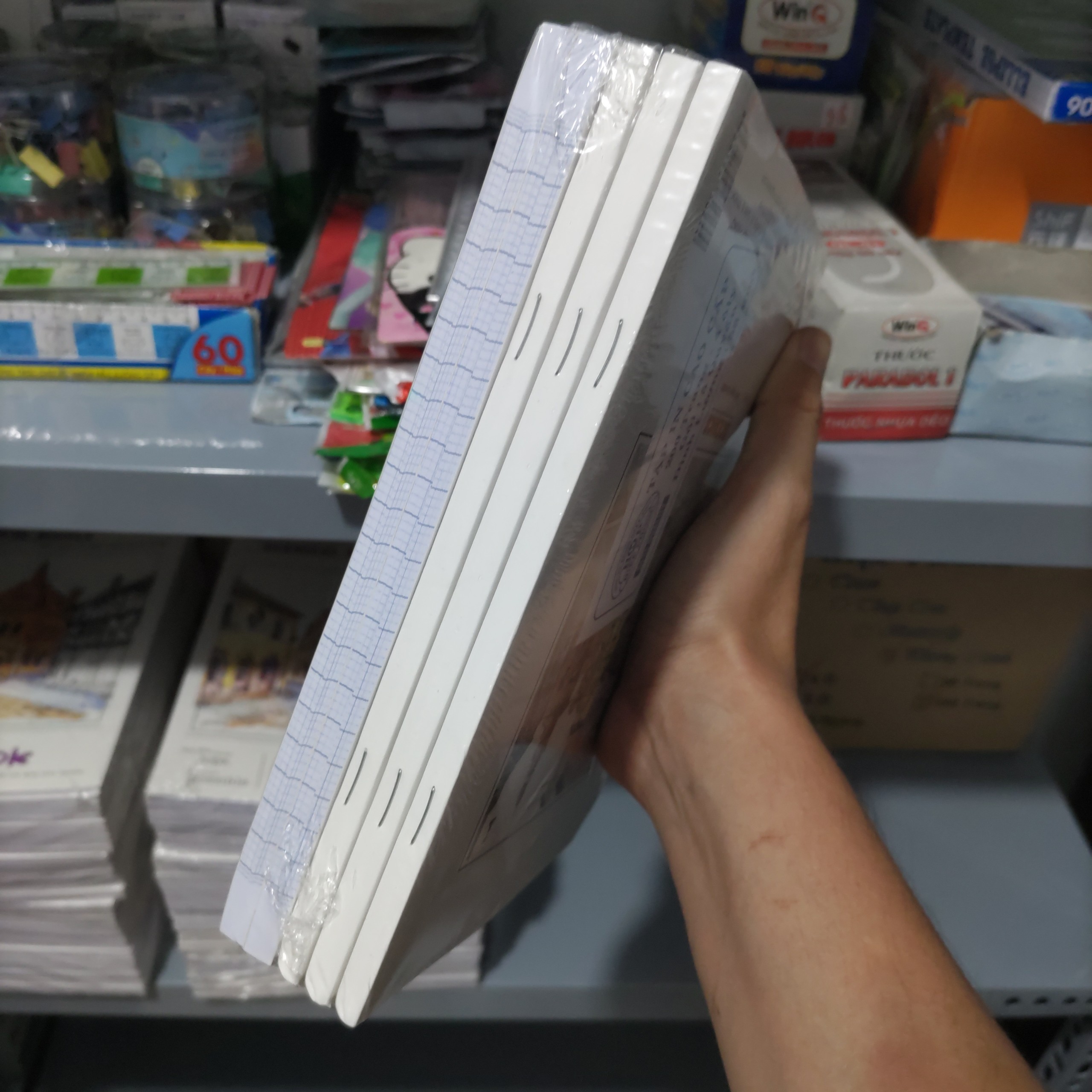 ✅ 10 Quyển - ĐL 60 Gsm (Mỏng) Tập Vở Học Sinh 96 Trang/200 Trang -  A5 - 4 Ô ly
