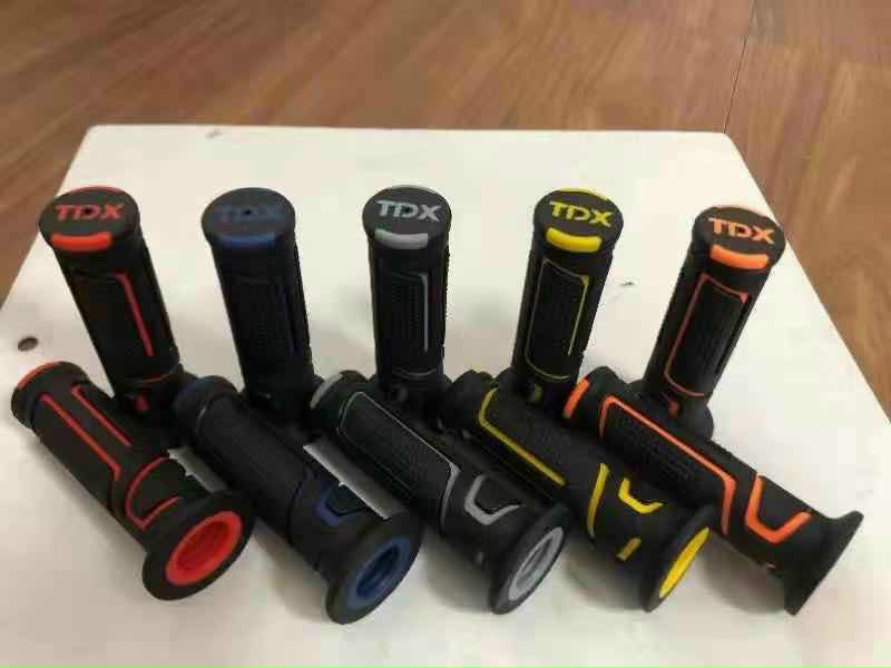 Bao tay xe máy Domino