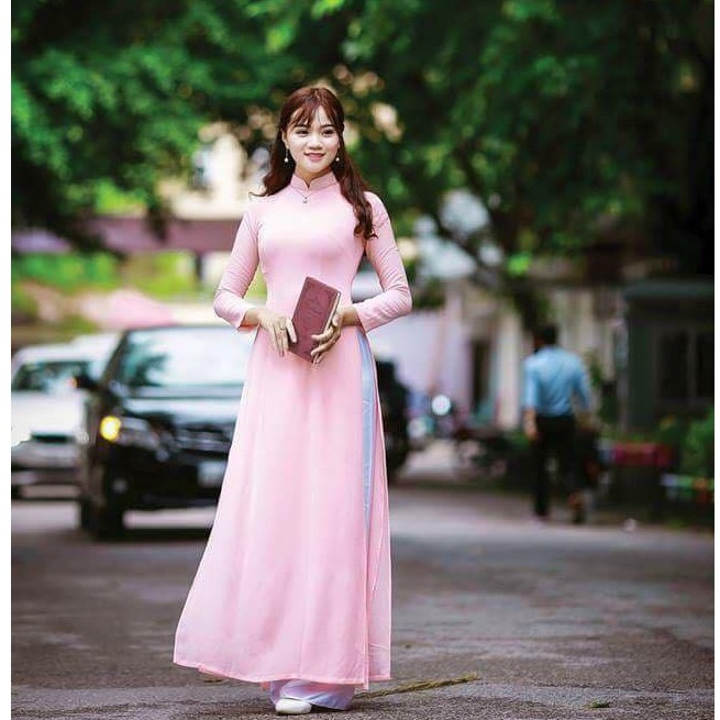 Áo dài truyền thống màu hồng phấn, áo dài cổ vuông tay lỡ, vải áo dài lụa tằm đẹp