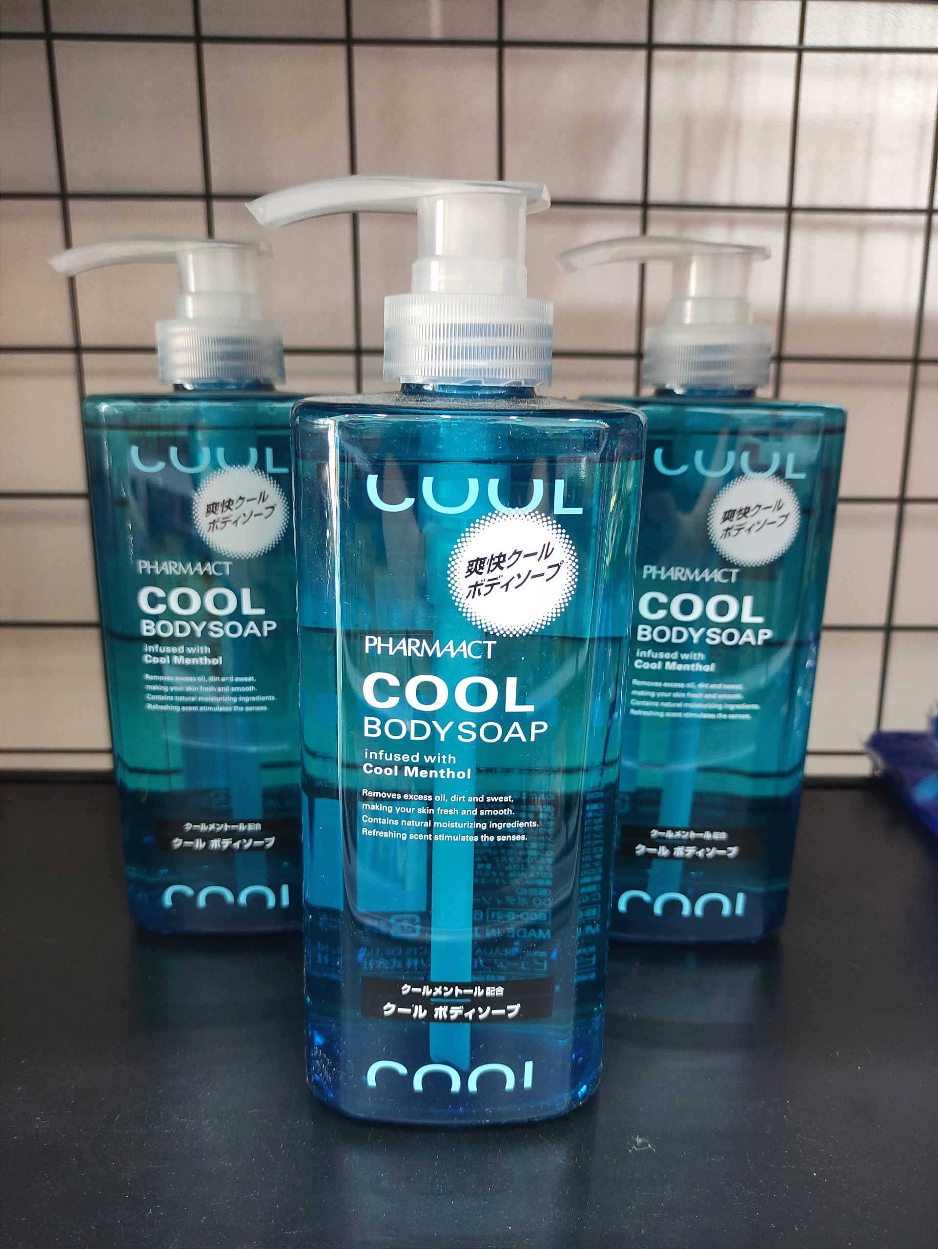 Sữa tắm Pharmaact Cool bạc hà (Nam)