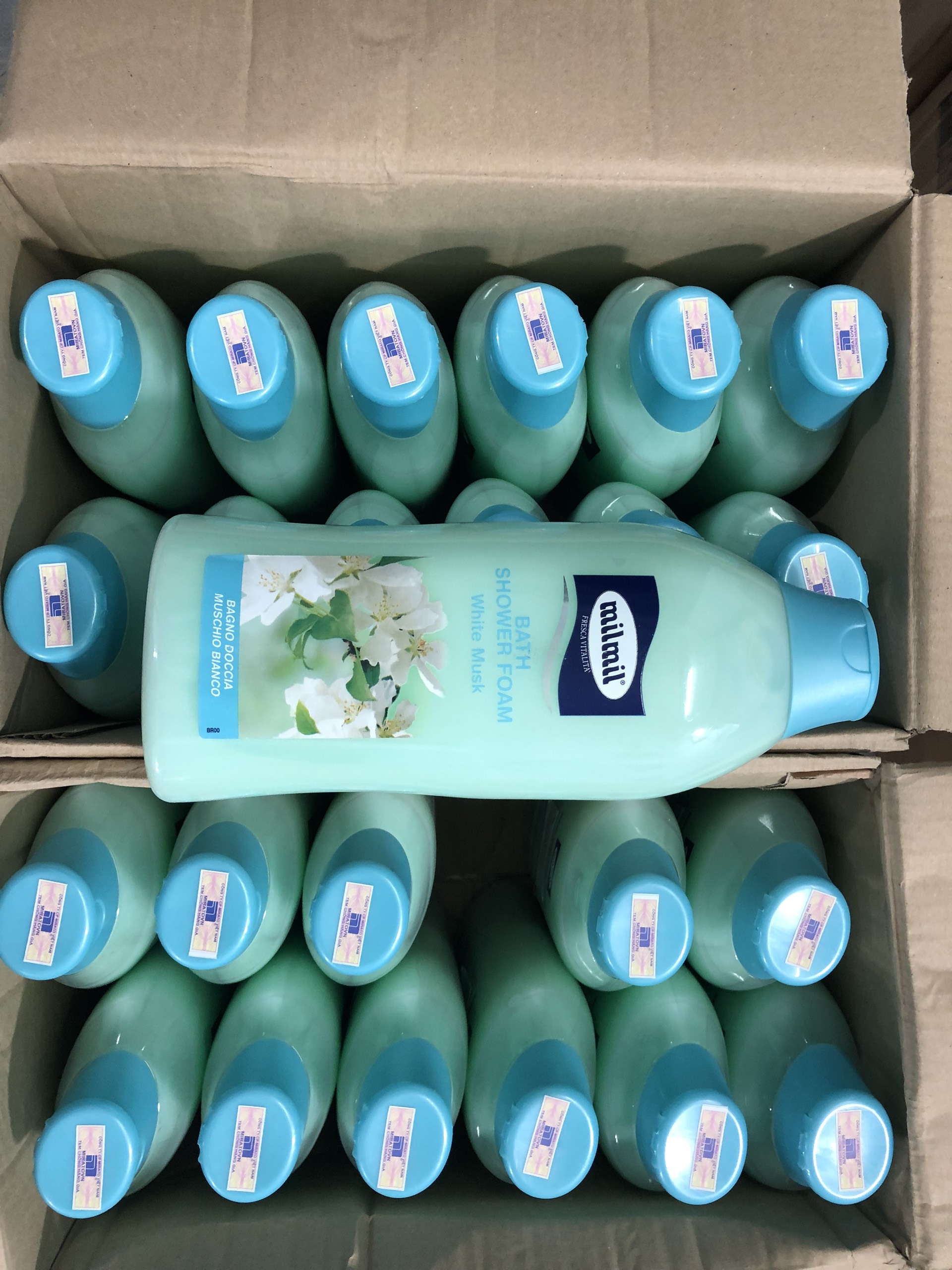 Sữa tắm xạ hương trắng 750 ml