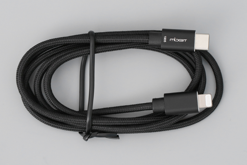Cáp type-c - lightning mfi 1 m mbest ds640-wb đen