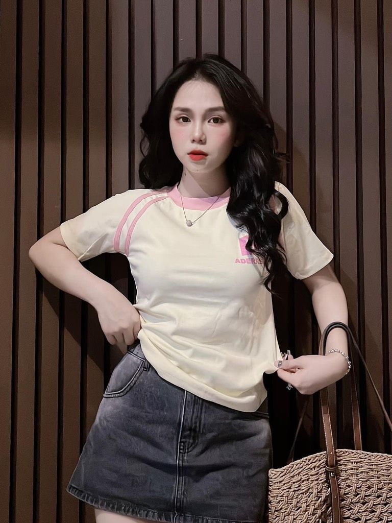 Áo thun dáng ôm nhẹ babytee hai sọc trước ( mã chữ B )