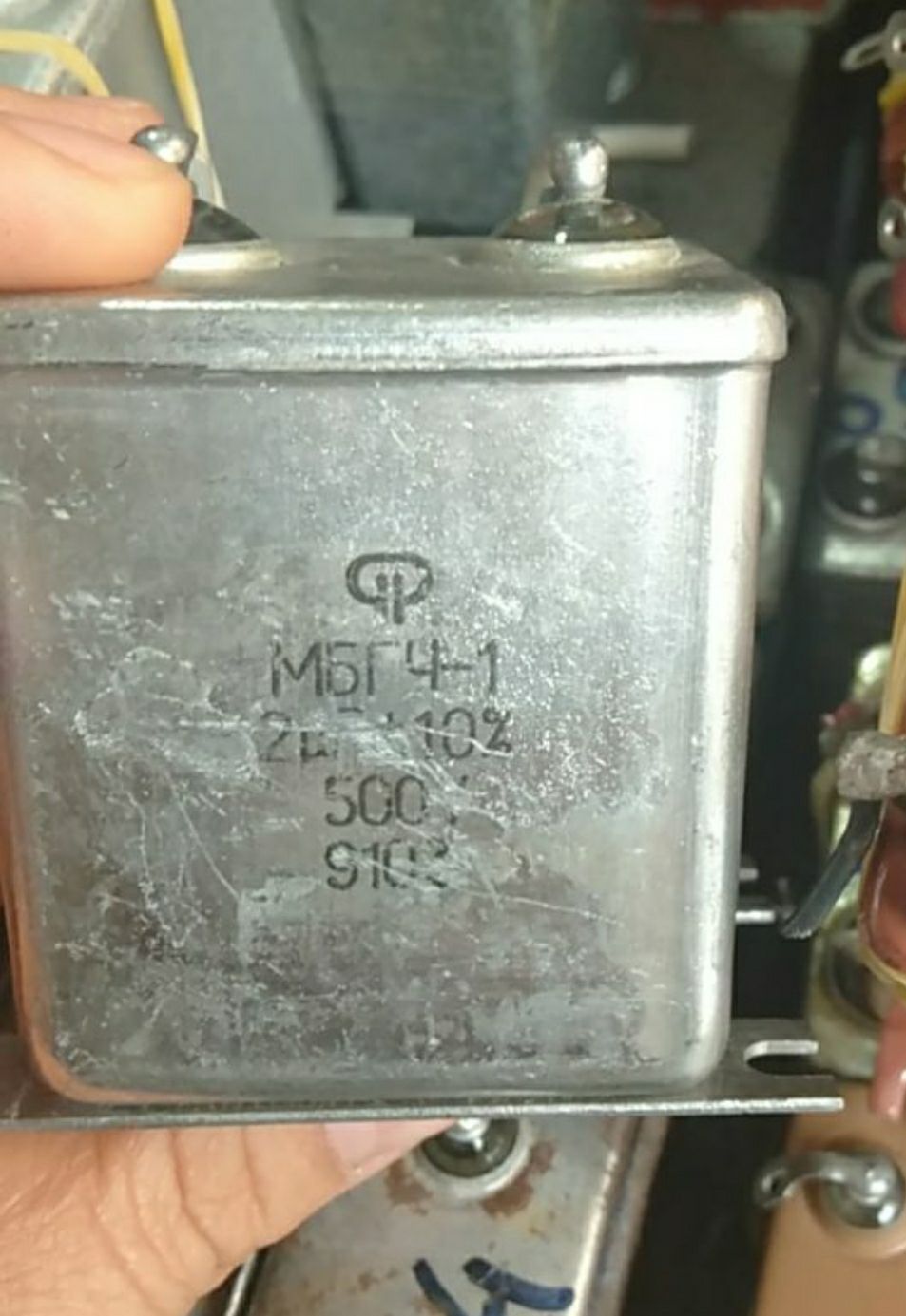 Tụ nga 2uf-500v