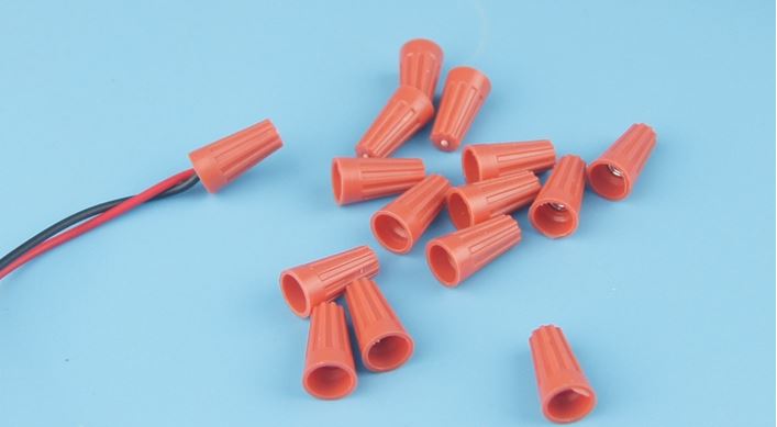 100 CHIẾC CÚT NỐI DÂY ĐIỆN SP1