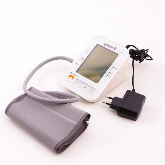 Máy Đo Huyết Áp Bắp Tay Yuwell YE690A