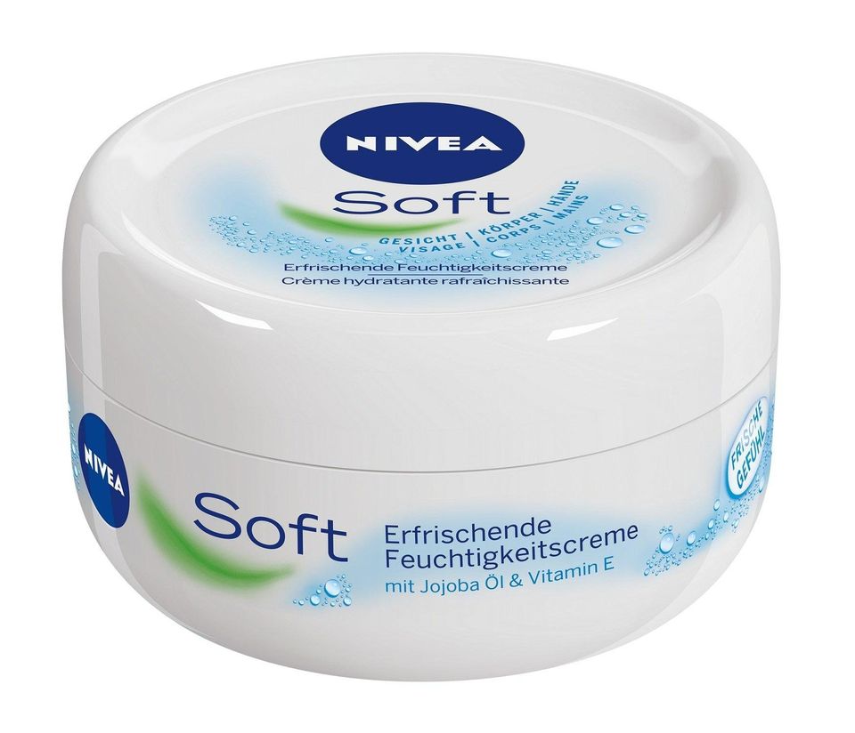 Kem dưỡng da giữ ẩm chống nẻ Nivea Đức