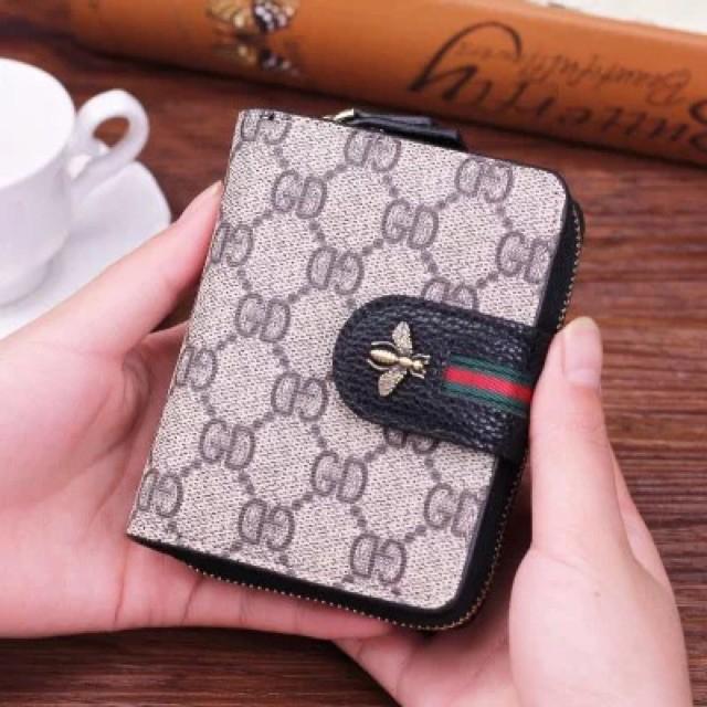 Ví Gấp Ngắn LV con Ong Giá Sỉ