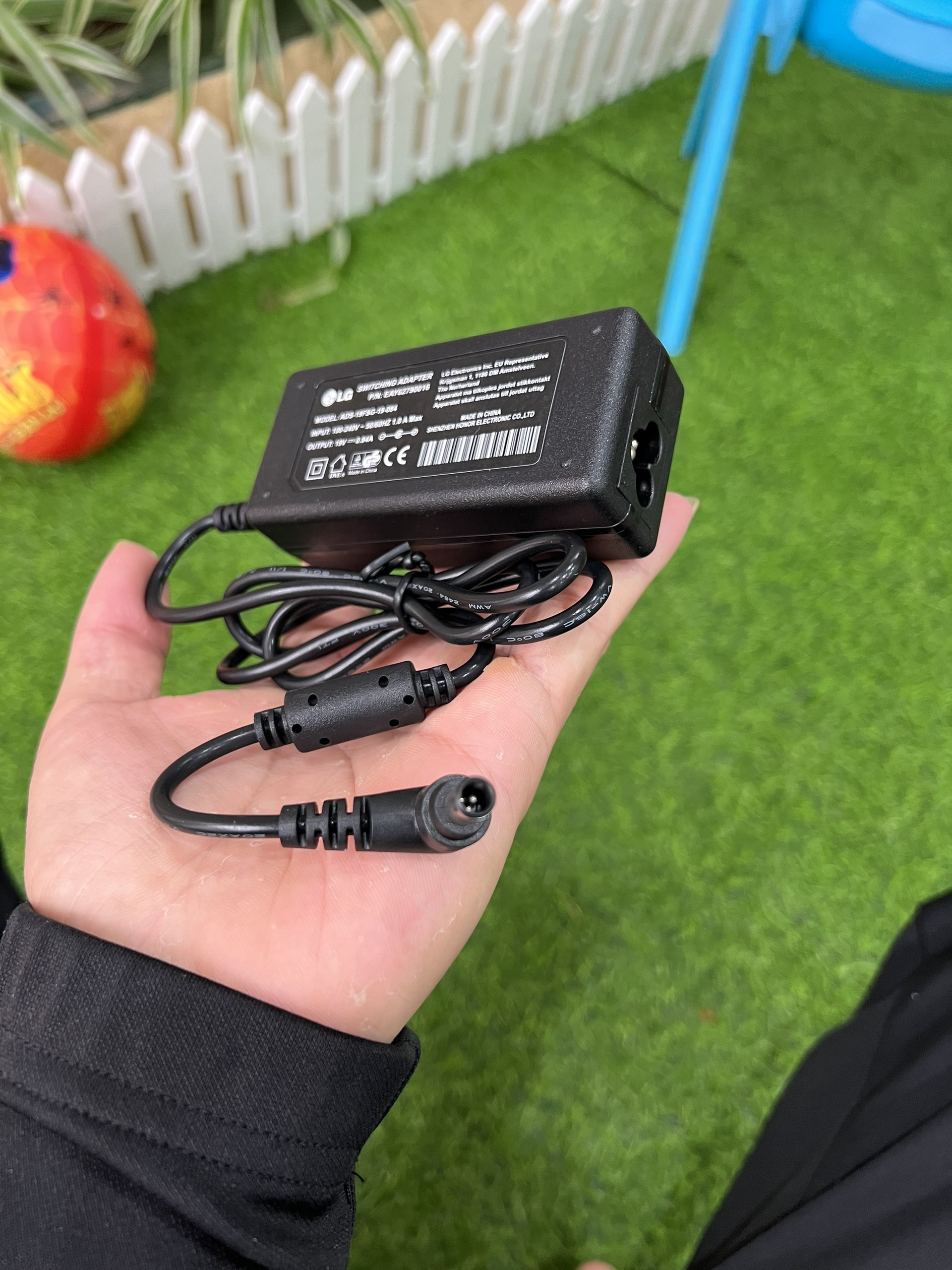 Nguồn màn hình lg 19v 0.84a loại tốt
