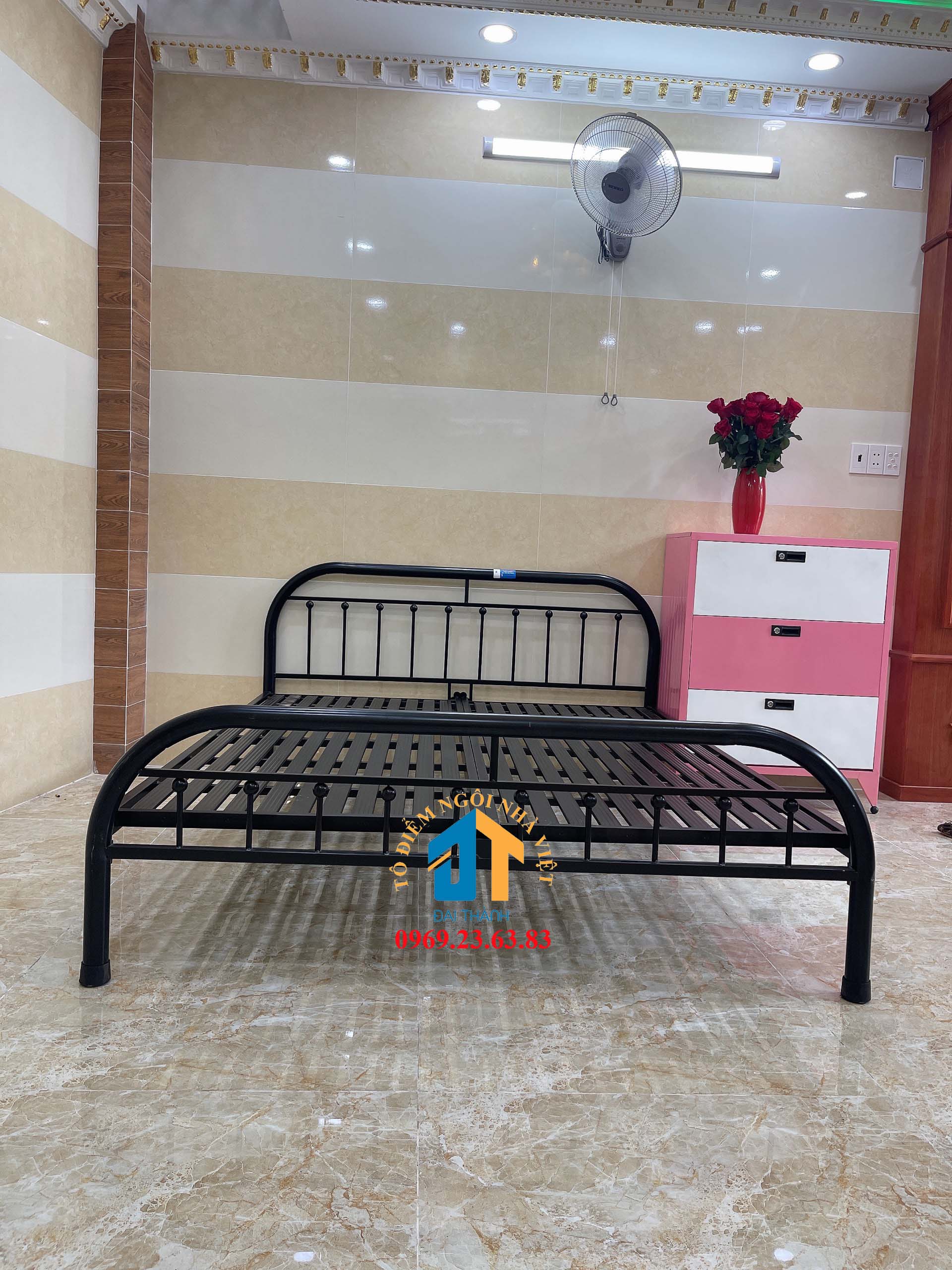 Giường sắt mỹ nghệ 1m8x2m Đại Thành 01