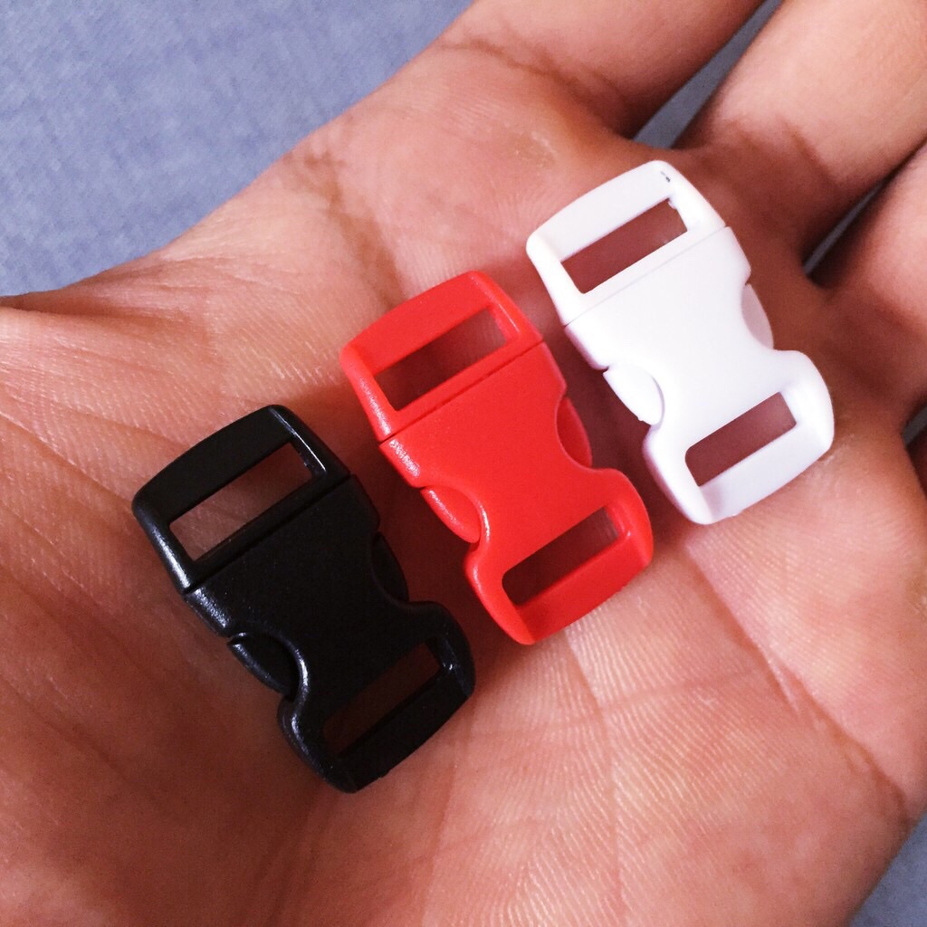 [HCM]2 Khoá Nhựa Làm Vòng Sinh Tồn ( 2 khoá)