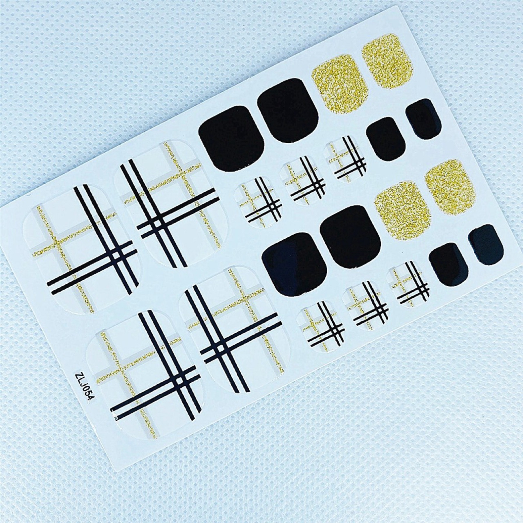 Sticker dán móng tay mẫu Tết mới về