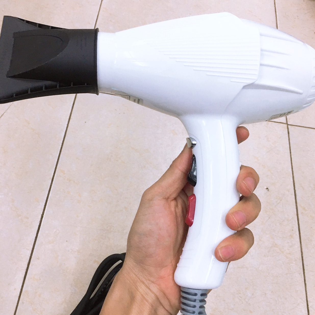 Máy sấy cao cấp cho salon tóc 2400w sawkins sk08