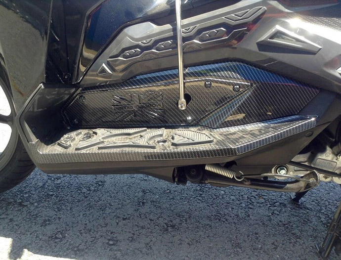 Ốp Sườn AirBlade 2020 Carbon MS3248