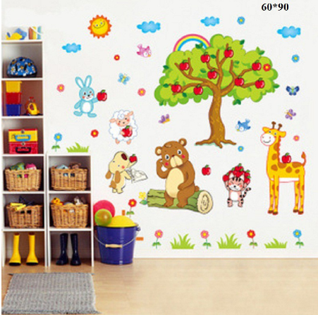 Decal dán tường mẫu Thú cây táo