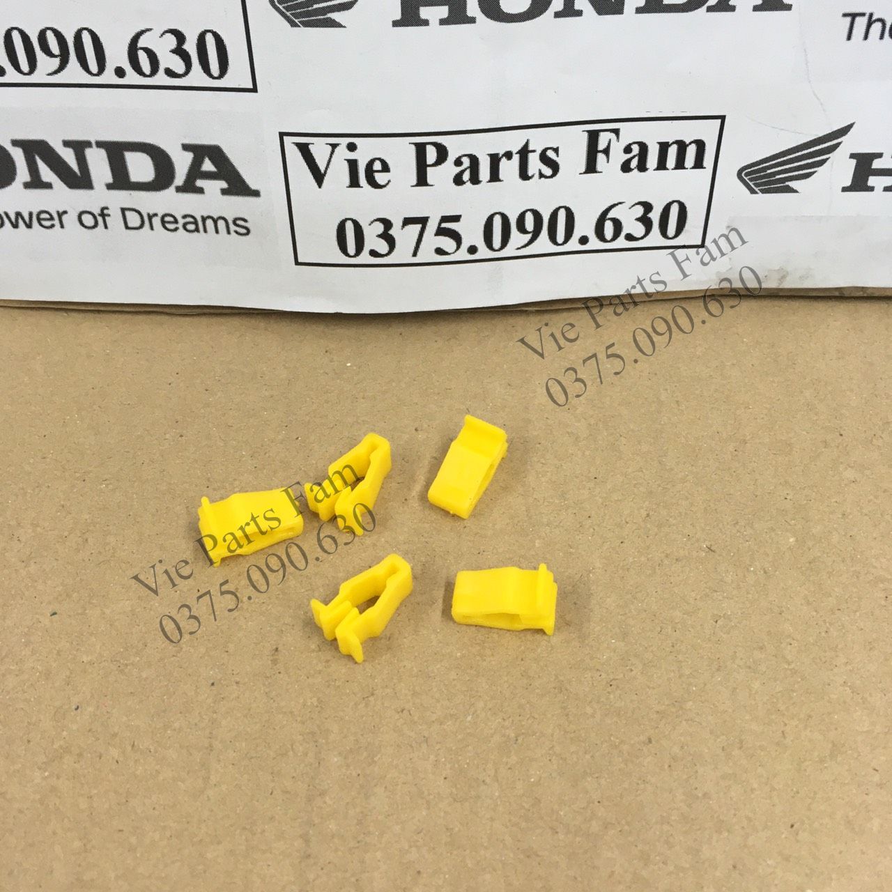 KẸP VÀNG DÀN ÁO HONDA (GIÁ 5 CÁI)