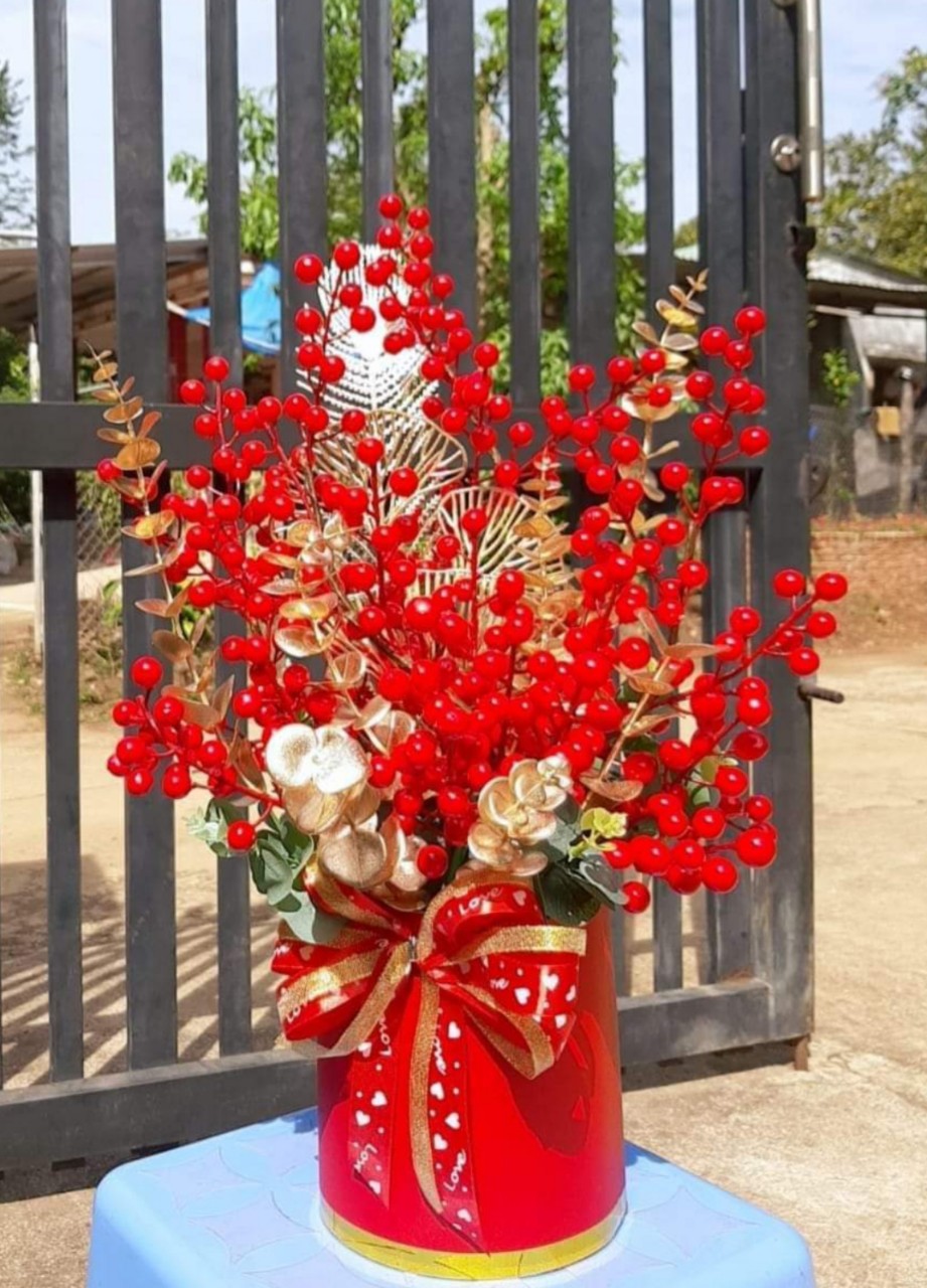 Bình hoa đào đông đón Tết