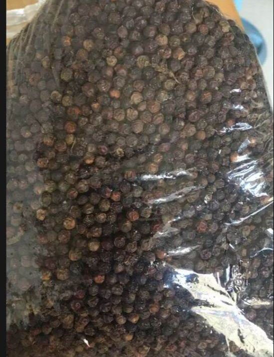 Tiêu đen nhà trồng nguyên chất 100% ( Nguyên hạt loại 1)