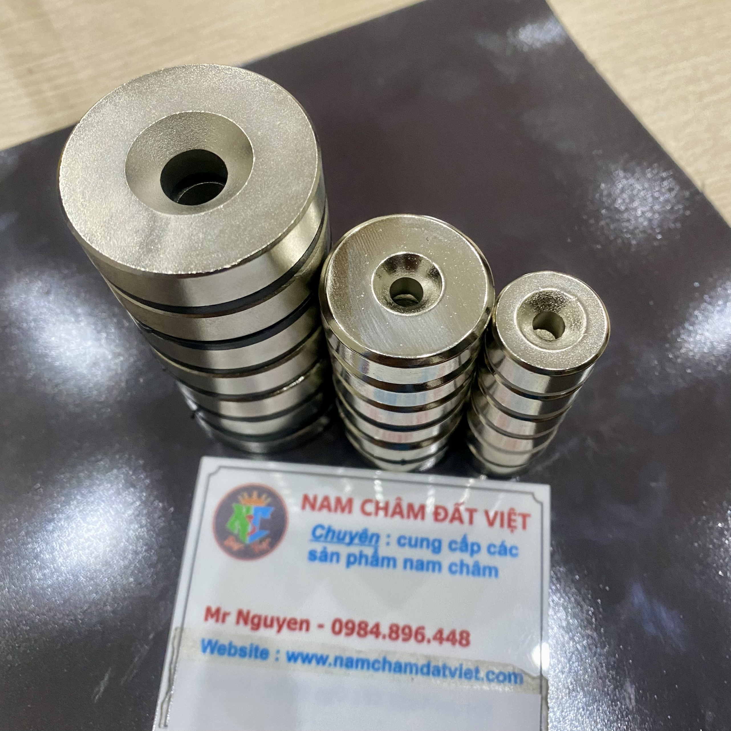 Nam châm tròn có lỗ hút siêu mạnh