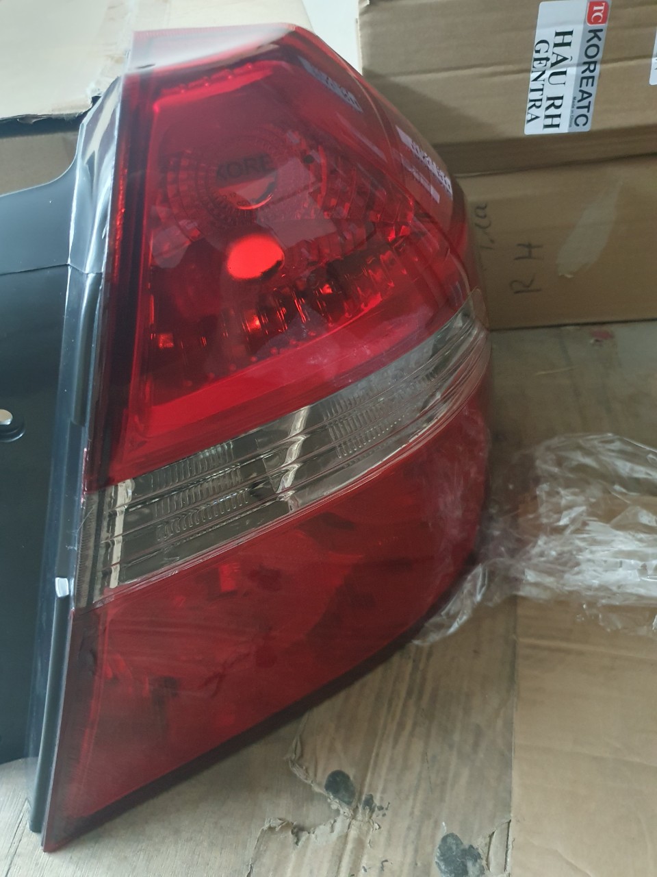 Đèn hậu Daewoo Gentra - Chevrolet Aveo
