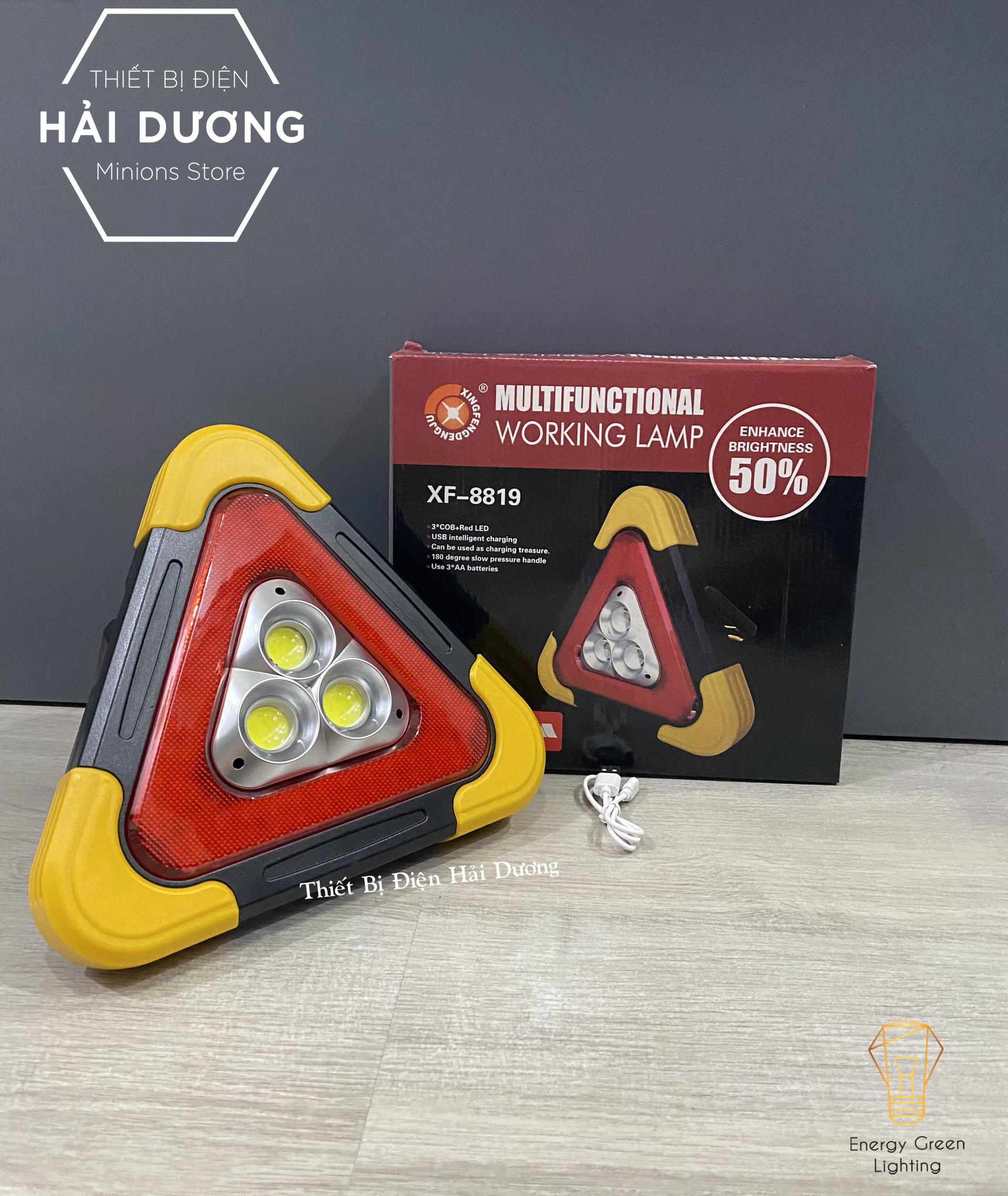 Đèn Pha Led Chiếu Sáng Cảnh Báo Nguy Hiểm Pin Sạc Tích Điện Tích Hợp Năng Lượng Mặt Trời XF-8819 - Có video thực tế
