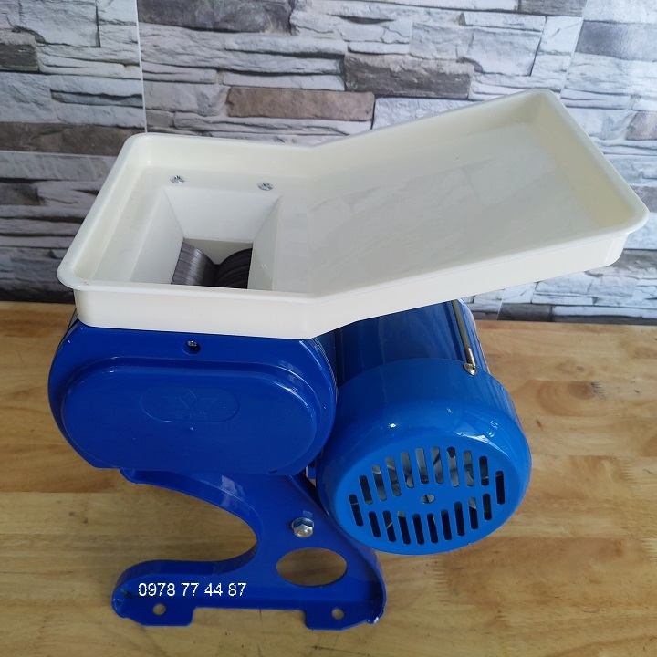 Máy thái thịt quán phở nhỏ