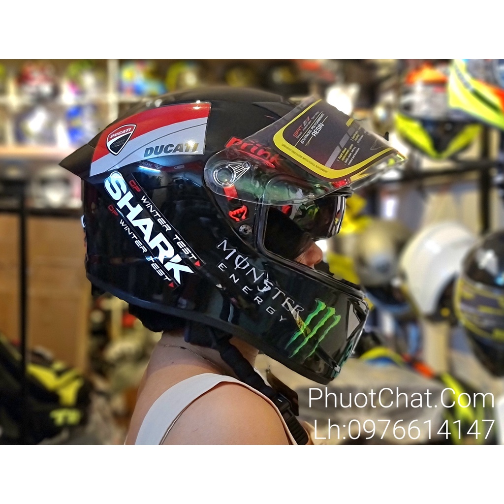 Mũ bảo hiểm Fullface M266 cao cấp màu đen bóng dán tem Ducati