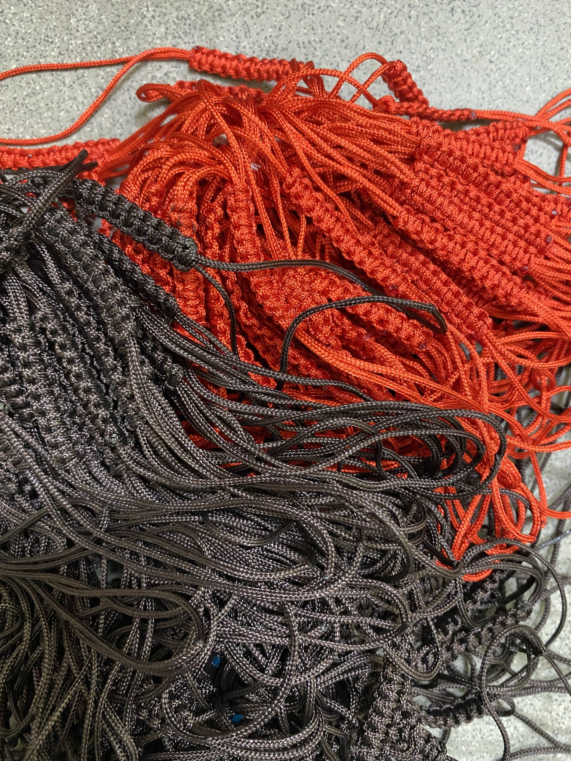 Dây buộc nắp ấm trà