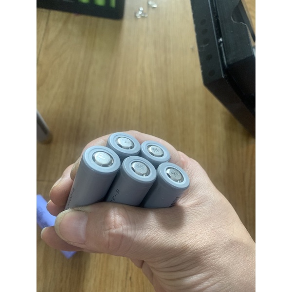 Lưỡi gọt, Gá dao, Đế giữ pin chế máy gọt cell