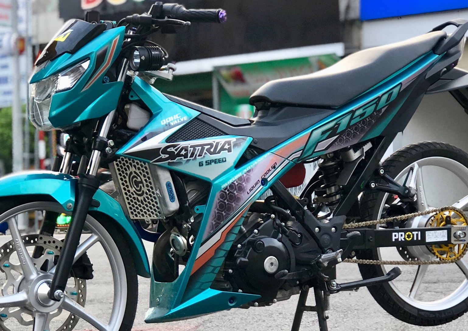 Tem Suzuki Satria F150 V9 - Tặng Logo