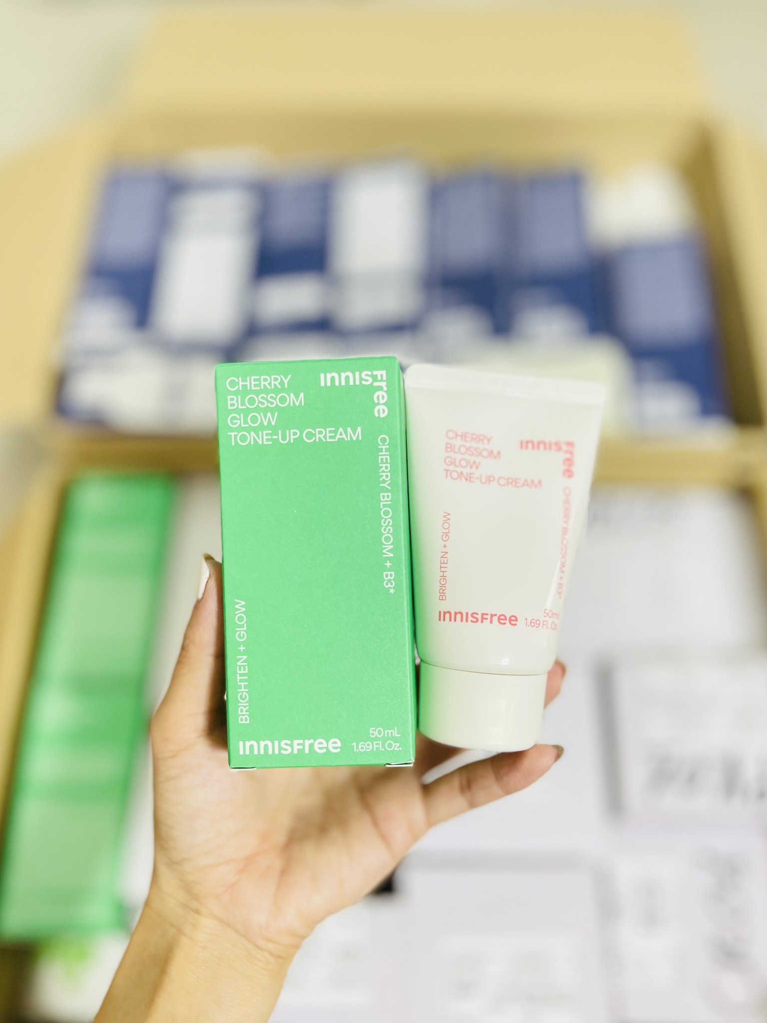 [HCM]Kem Dưỡng Da Innisfree Jeju Cherry Blossom Cream Tone Up Cream 50ml