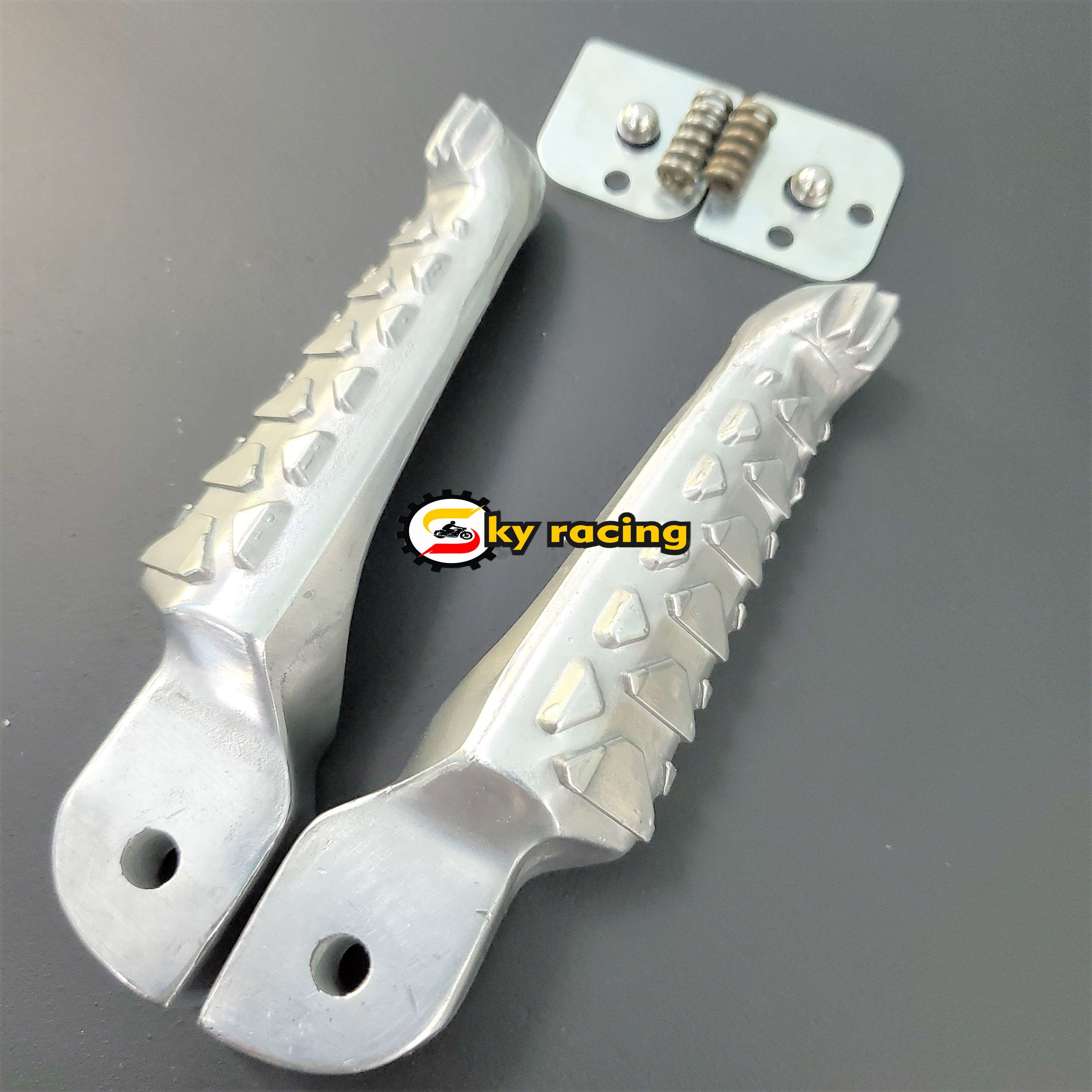 Gác chân nhôm takegawa gắn cho dream wave sirius....
