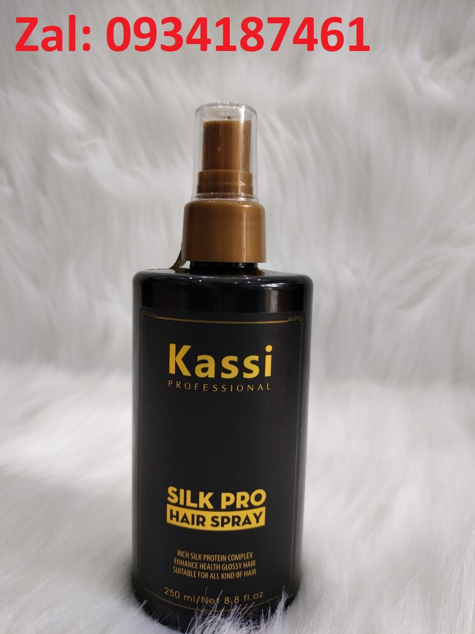 Xịt dưỡng siêu thơm Kassi chai đen * 250ML