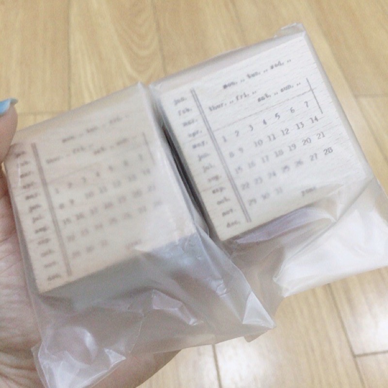 Con Dấu Gỗ Kiểu Lịch Tháng Dùng Trong Bullet Journal