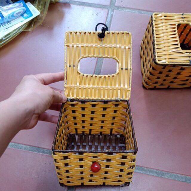Hộp đựng giấy ăn nhựa giả mây