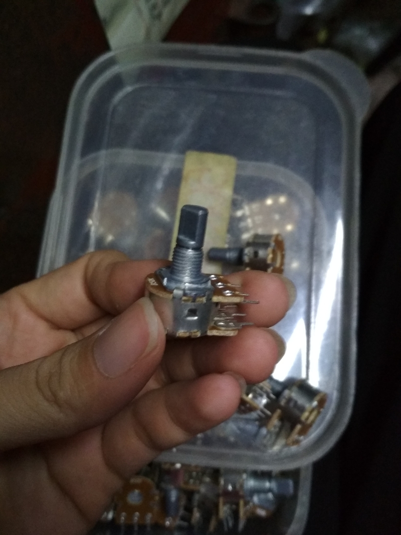 10 Chiết Áp 50K Kép Vát