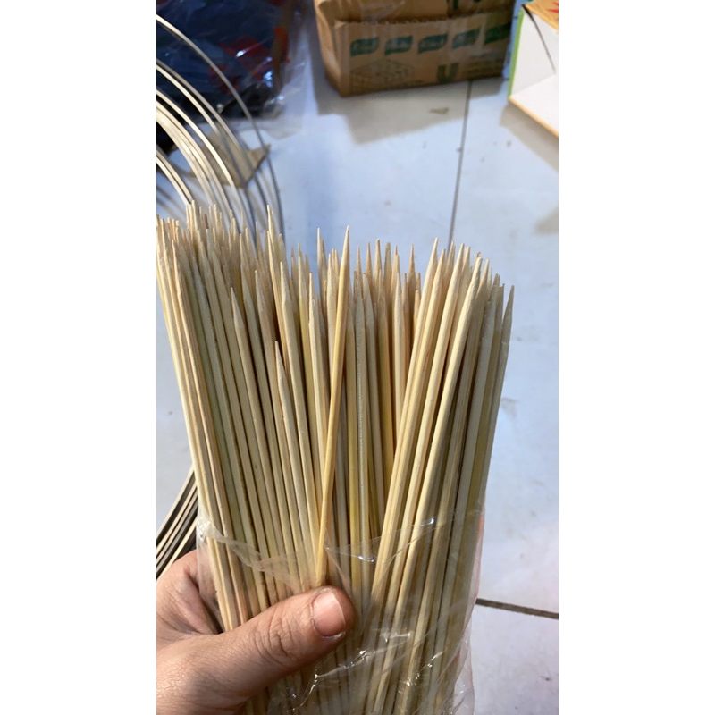 Túi 100 que tre xiên thịt nướng, xúc xích dài 20cm