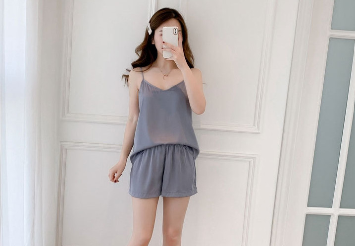 Bộ ngủ lụa 2 dây cao cấp lụa mềm mịn (H08)