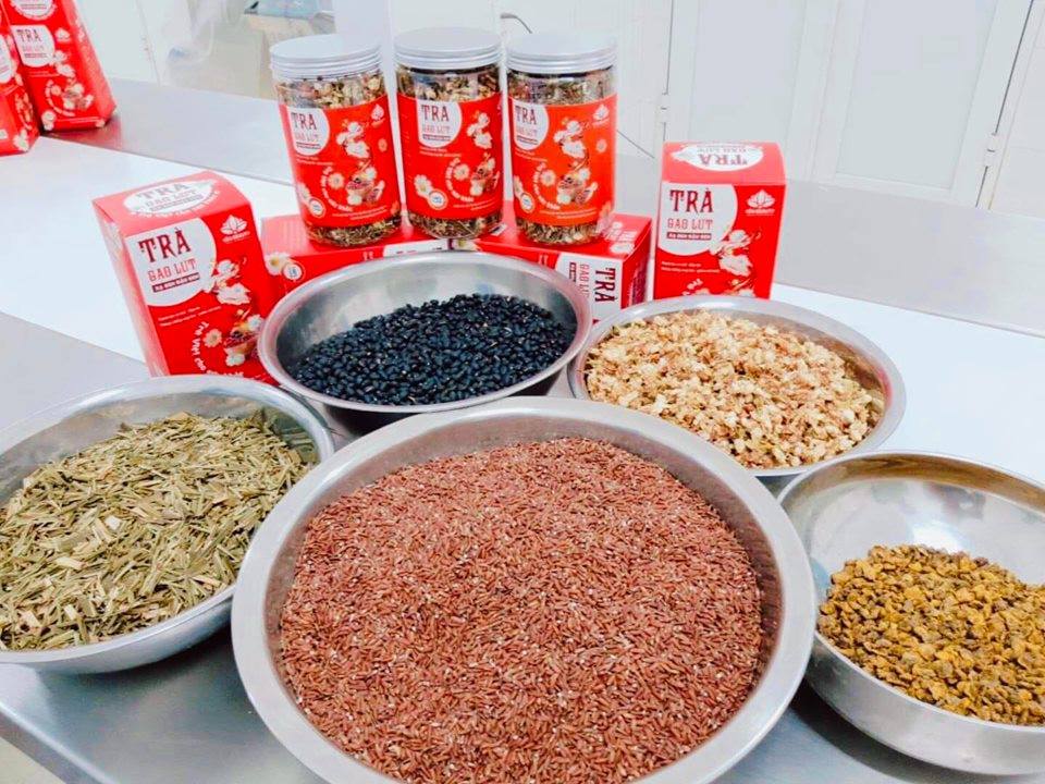 [HCM]COMBO 2 HỘP TRÀ GẠO LỨT XẠ ĐEN ĐẬU ĐEN