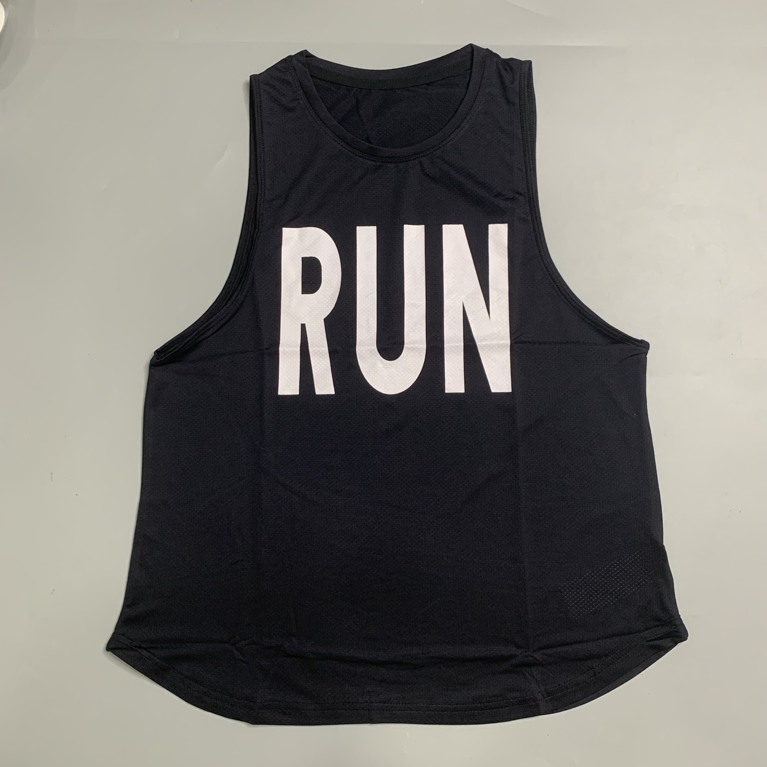 Áo tập gym yoga nữ, áo tanktop thể thao run vải thun lưới thoáng mồ hôi