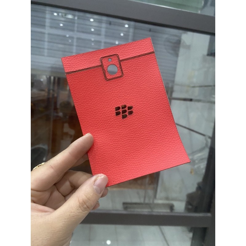 Dán da blackberry passport 1,thường