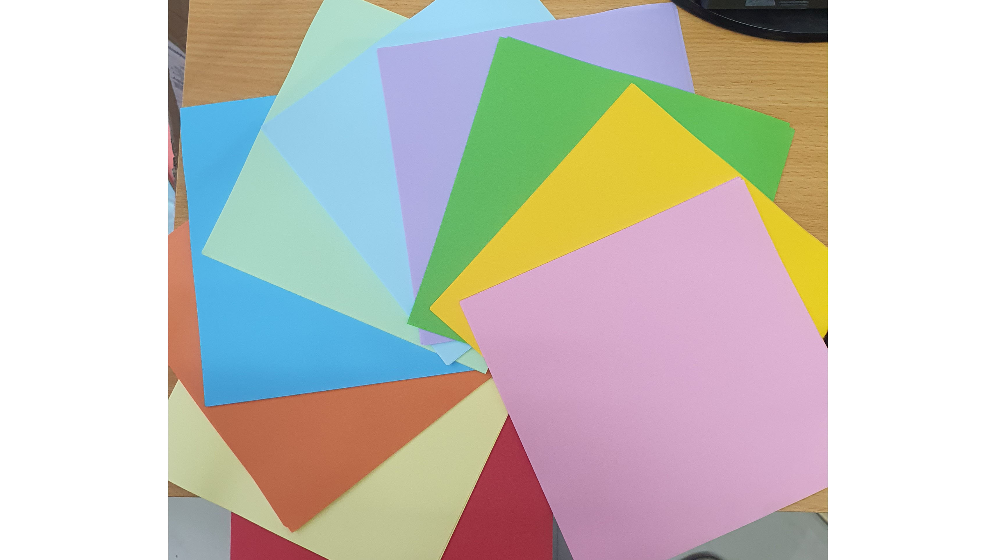 Giấy gấp origami 100 tờ 10 màu 20x20cm - 2 mặt đều có màu giống nhau